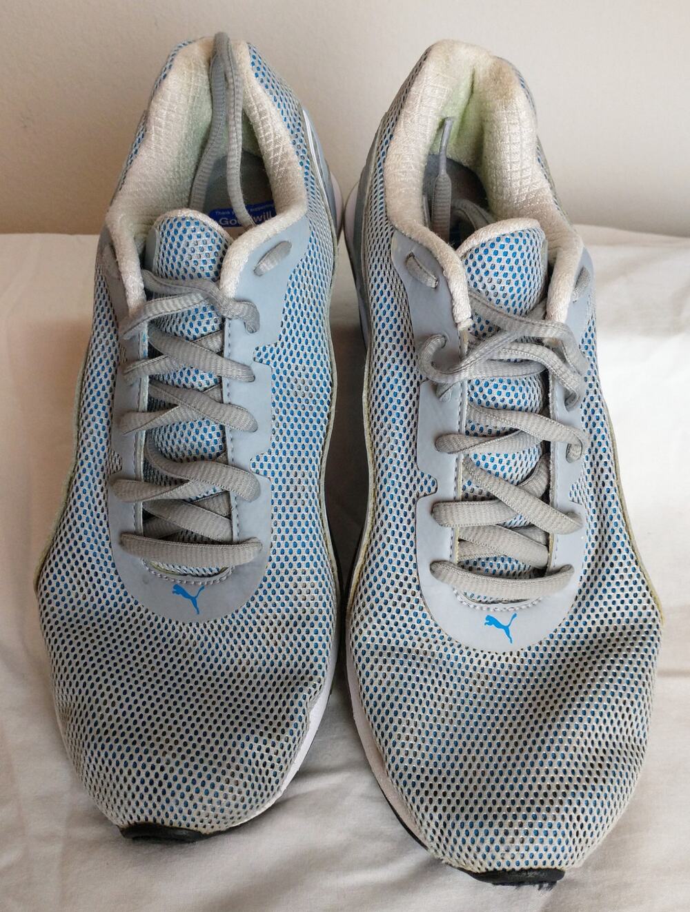 Puma Voltage Men's Running Shoes Size 9 Gray Silver Low Top Athletic Sneakers